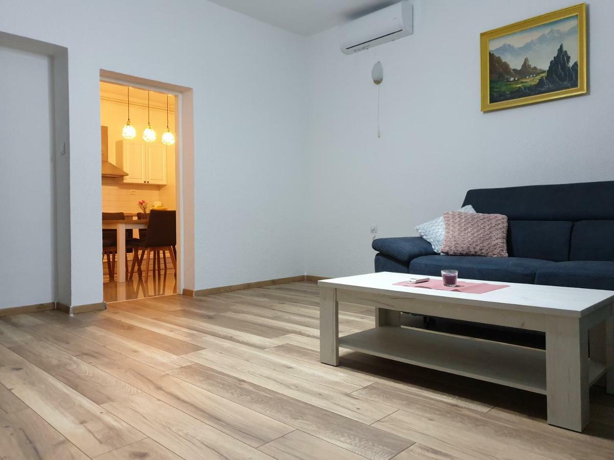 Apartment Kristina Vlašići Extérieur photo